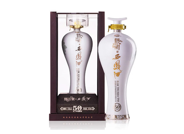 楚雄求购国花瓷西凤酒50年