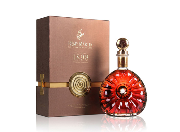 楚雄回收人头马1898（RémyMartin Vintage）优质香槟区干邑白兰地洋酒