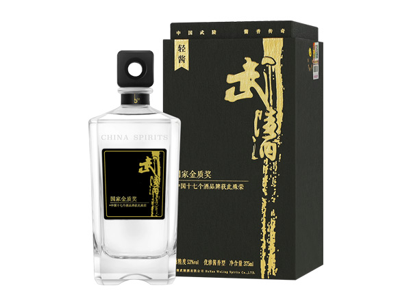 楚雄上门回收武陵酒轻酱53度375ml国家金质奖礼盒装